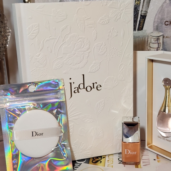 Dior J'adore Perfume & Lotion Set NIB Notebook & Dior Nail Polish & 5 Cards - Picture 3 of 16